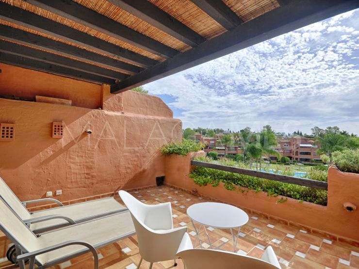 For sale 4 bedrooms duplex penthouse in Alhambra del Golf, Estepona | Benarroch Real Estate