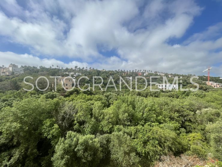 Apartamento de 3 dormitorios en venta en Mirador del Golf, Sotogrande Alto | SotoEstates