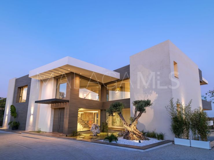 Comprar villa en Los Flamingos con 5 dormitorios | SMF Real Estate