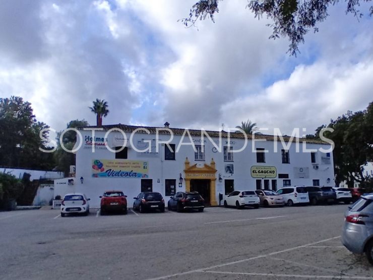 For sale commercial premises in Galerias Paniagua | Holmes Property Sales