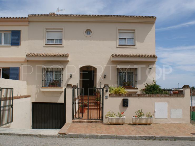5 bedrooms town house in Pueblo Nuevo de Guadiaro | Holmes Property Sales