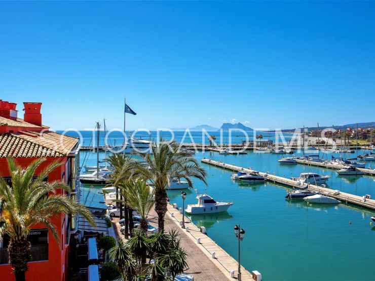 Ático a la venta en Sotogrande Puerto Deportivo de 4 dormitorios | Consuelo Silva Real Estate