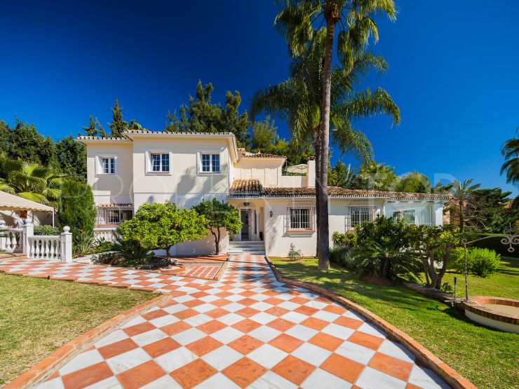 Buy villa in Nagüeles with 4 bedrooms | Panorama