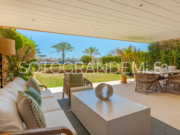 Comprar apartamento de 2 dormitorios en Ribera del Marlin, Marina de Sotogrande | Teseo Estate