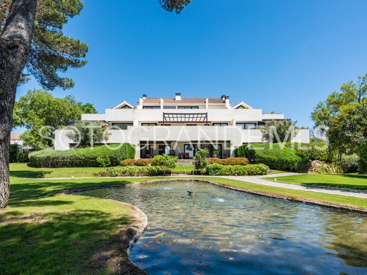 Hacienda de Valderrama, apartamento de 5 dormitorios a la venta | Teseo Estate