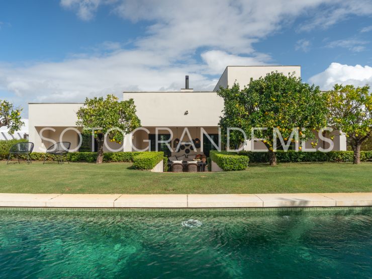 Villa for sale in Las Cimas with 4 bedrooms | Teseo Estate