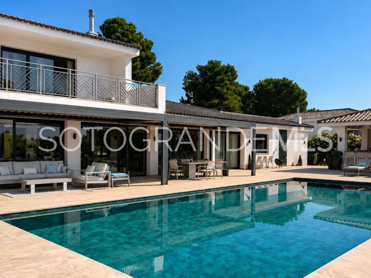 5 bedrooms villa in Kings & Queens for sale | Teseo Estate