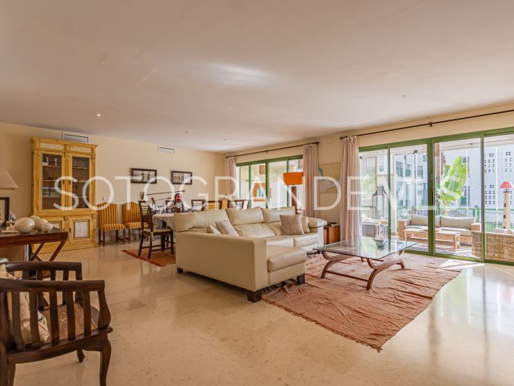 For sale apartment in Jungla del Loro with 4 bedrooms | Teseo Estate