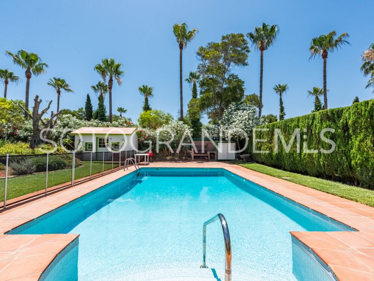 Villa de 4 dormitorios en Zona F | Teseo Estate