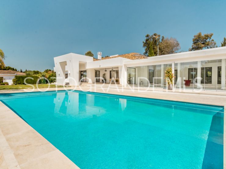 Villa en venta en Reyes y Reinas, Sotogrande Costa | Teseo Estate