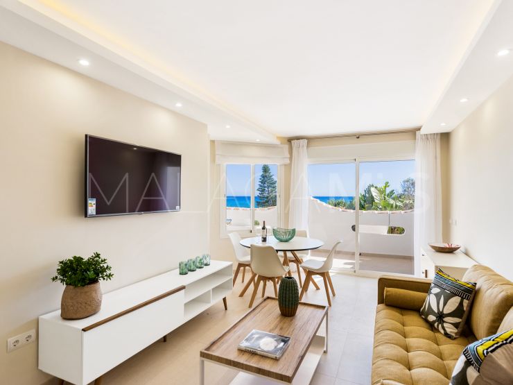 For sale apartment in Calahonda Playa with 2 bedrooms | Von Poll Real Estate