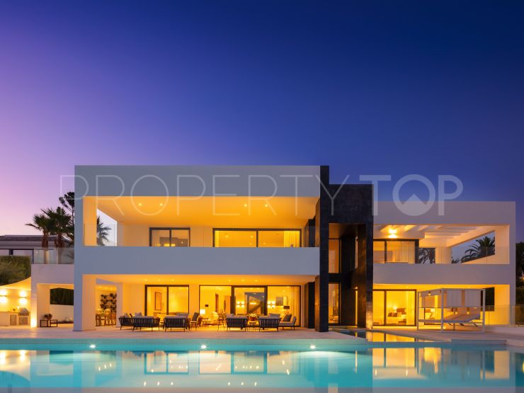 5 bedrooms Nueva Andalucia villa for sale | Cleox Inversiones