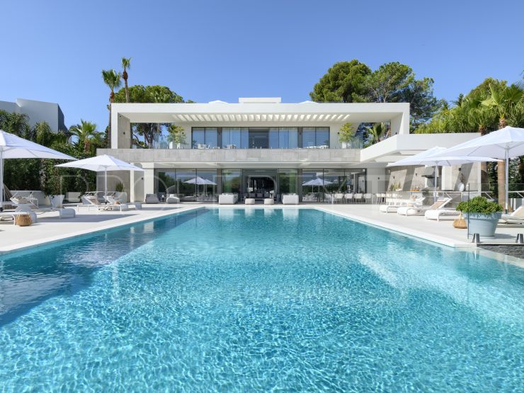 Nueva Andalucia 9 bedrooms villa | Cleox Inversiones