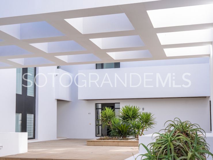 Atico duplex en venta en Hacienda de Valderrama con 4 dormitorios | Noll Sotogrande