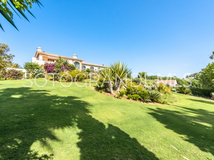 Villa en venta en Reyes y Reinas con 5 dormitorios | Noll Sotogrande