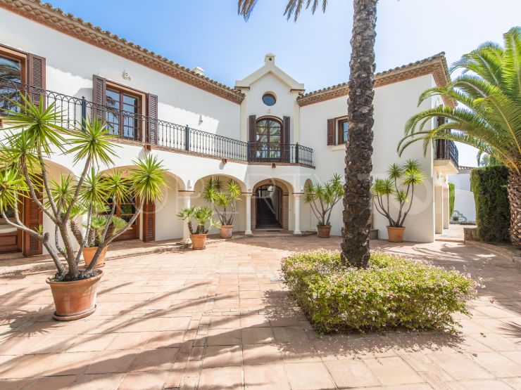 Villa with 4 bedrooms in Zona F, Sotogrande | Noll Sotogrande