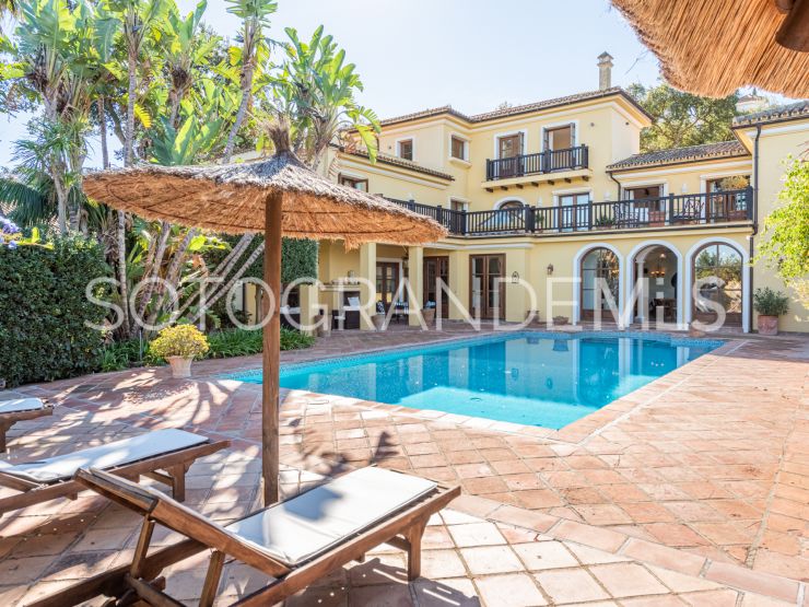 For sale villa in Zona C with 6 bedrooms | Noll Sotogrande
