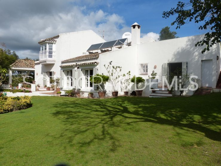 Villa de 4 dormitorios en Zona E, Sotogrande Alto | Noll Sotogrande