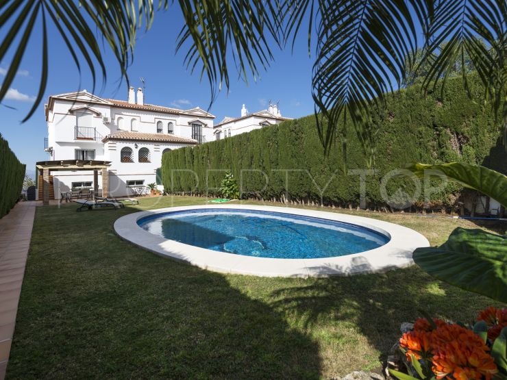 Comprar pareado en Alhaurin de la Torre con 3 dormitorios | Serneholt Estate
