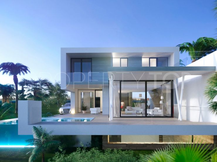 Villa in New Golden Mile, Estepona | Lucía Pou Properties