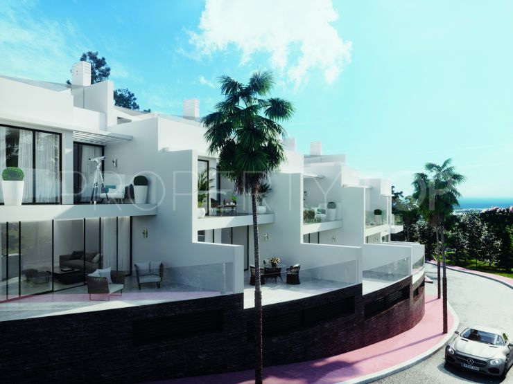 Buy town house with 3 bedrooms in Benalmadena | Lucía Pou Properties