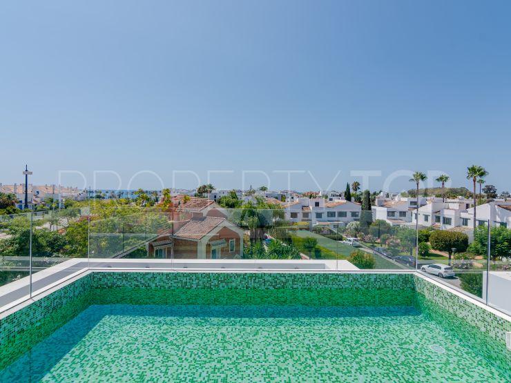For sale villa in San Pedro de Alcantara with 4 bedrooms | Berkshire Hathaway Homeservices Marbella