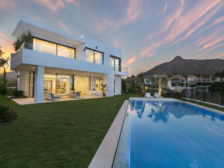 For sale villa in Las Lomas del Marbella Club with 5 bedrooms | Value Added Property