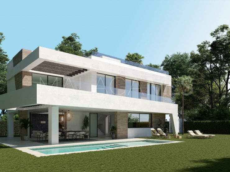 Villa for sale in Marbella East with 4 bedrooms | InvestHome