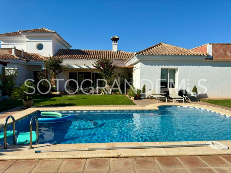 Villa en venta con 4 dormitorios en Zona B, Sotogrande Costa | IG Properties Sotogrande