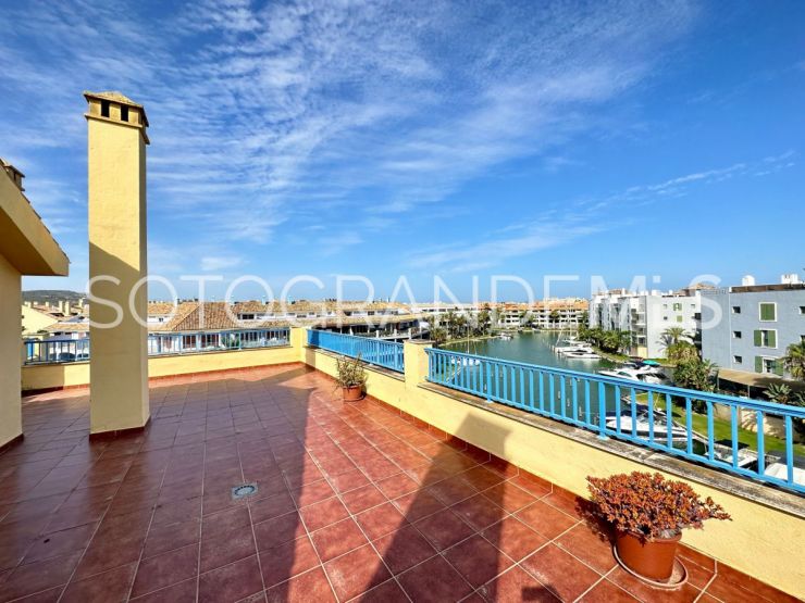 Ático en venta en Marina de Sotogrande de 4 dormitorios | SurdelSur Properties