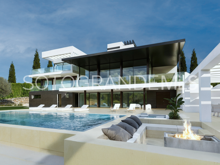 Villa in Zona F with 5 bedrooms | Gisèle André Soto