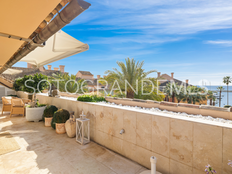 Ático en venta en Sotogrande Puerto Deportivo | Gisèle André Soto
