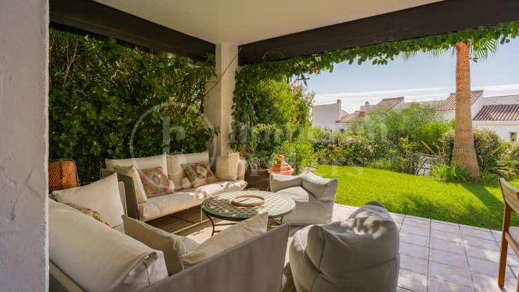 Apartment La Quinta Village - Elegant Egendom Med Privat Trädgård