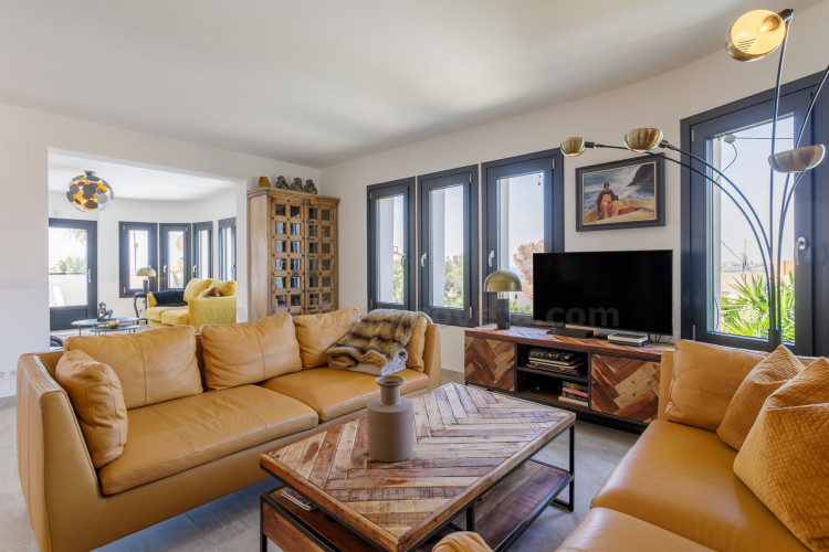 Exclusive mediterranean villa with spectaculars sea views