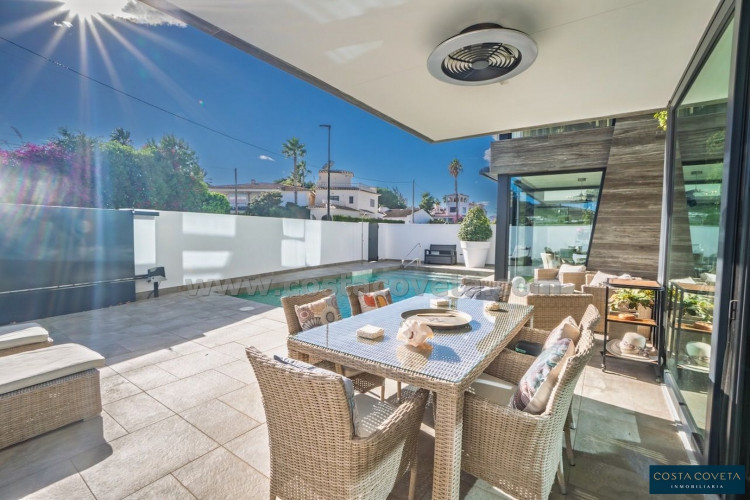 Exclusive modern villa in the heart of El Albir