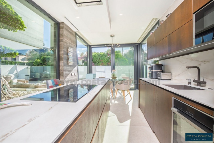 Exclusive modern villa in the heart of El Albir