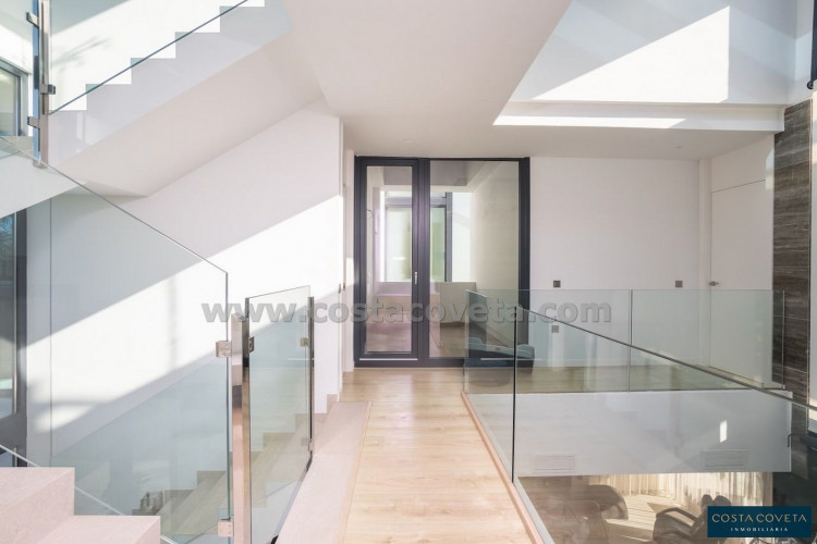 Exclusive modern villa in the heart of El Albir