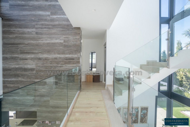 Exclusive modern villa in the heart of El Albir