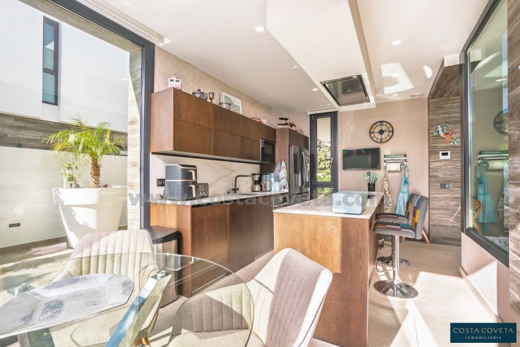 Exclusive modern villa in the heart of El Albir