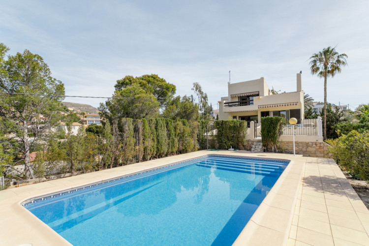 Espectacular chalet estilo mediterraneo cerca del mar