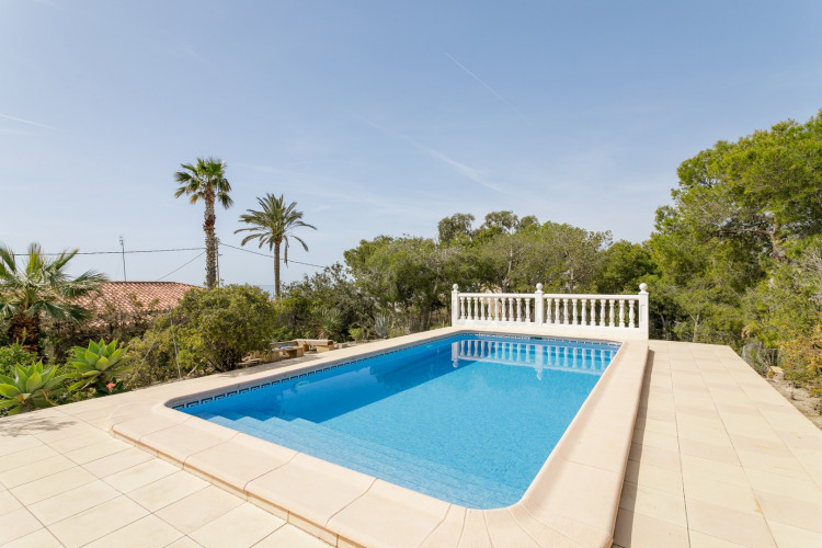 Espectacular chalet estilo mediterraneo cerca del mar