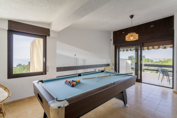 Espectacular chalet estilo mediterraneo cerca del mar