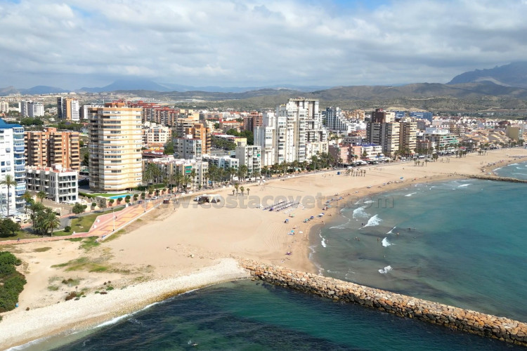 Fantastic beachfront penthouse on the promenade of campello with breathtaking sea views