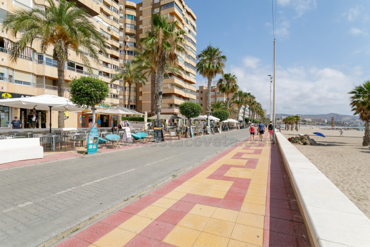 Fantastic beachfront penthouse on the promenade of campello with breathtaking sea views