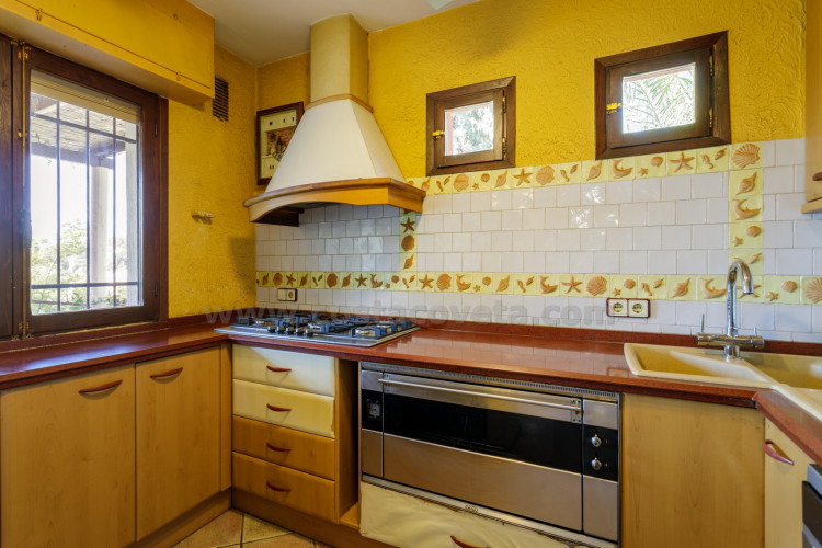 Chalet con vistas a la costa de alicante y a tan solo a 100m de la playa