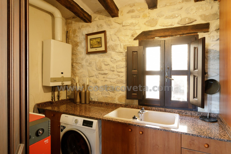 Exclusive luxury castle with extensive private grounds and breathtaking panoramic views