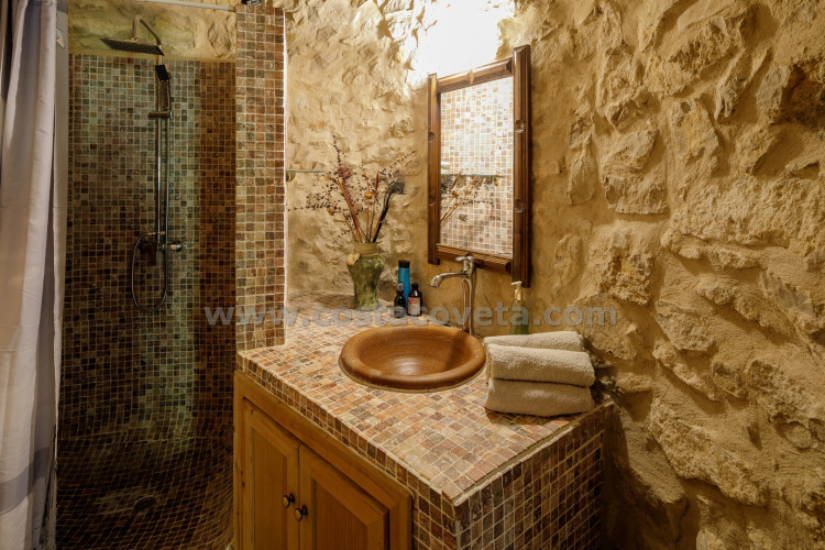 Exclusive luxury castle with extensive private grounds and breathtaking panoramic views