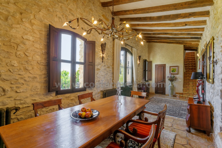 Exclusive luxury castle with extensive private grounds and breathtaking panoramic views