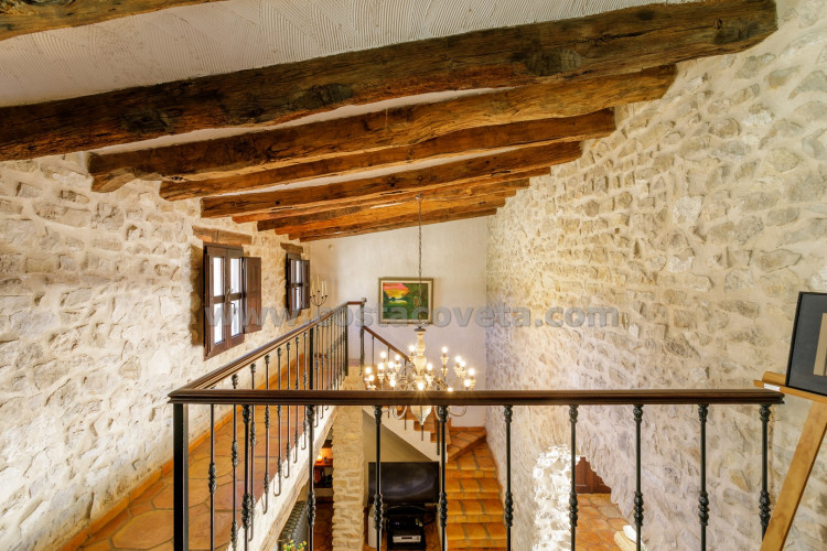 Exclusive luxury castle with extensive private grounds and breathtaking panoramic views