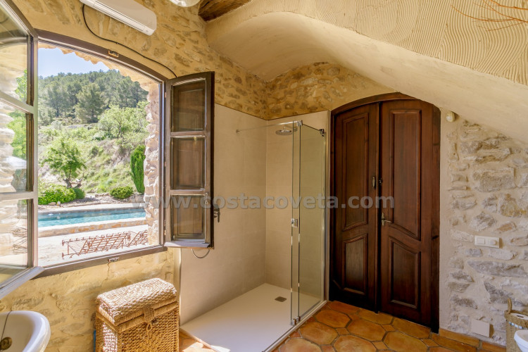 Exclusive luxury castle with extensive private grounds and breathtaking panoramic views